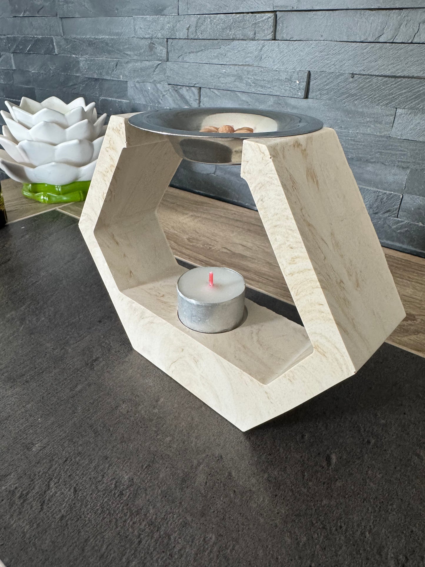Brûle le parfum hexagonale