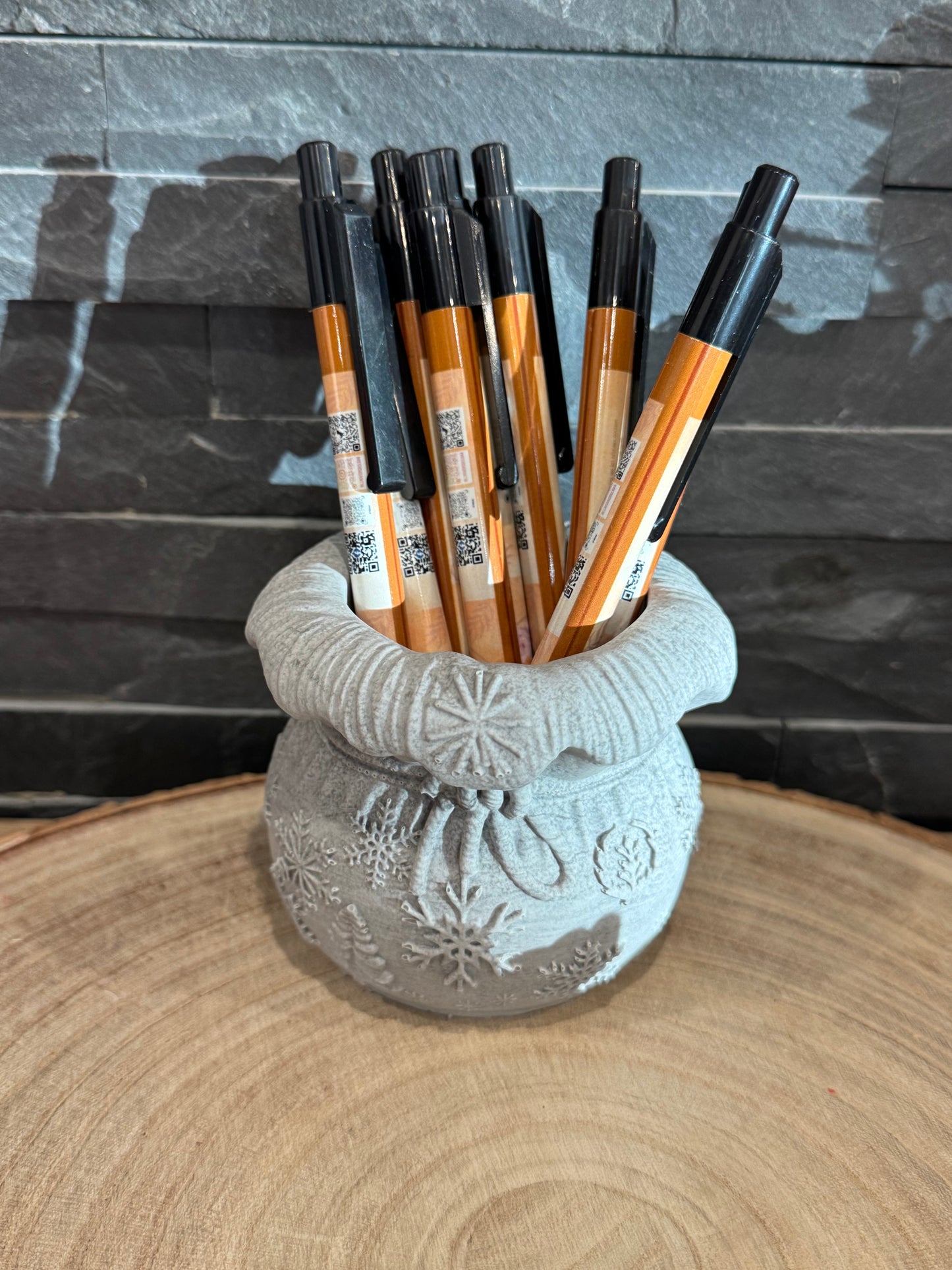 🎁 Petit sac de Noël en jesmonite – douceur hivernale artisanale